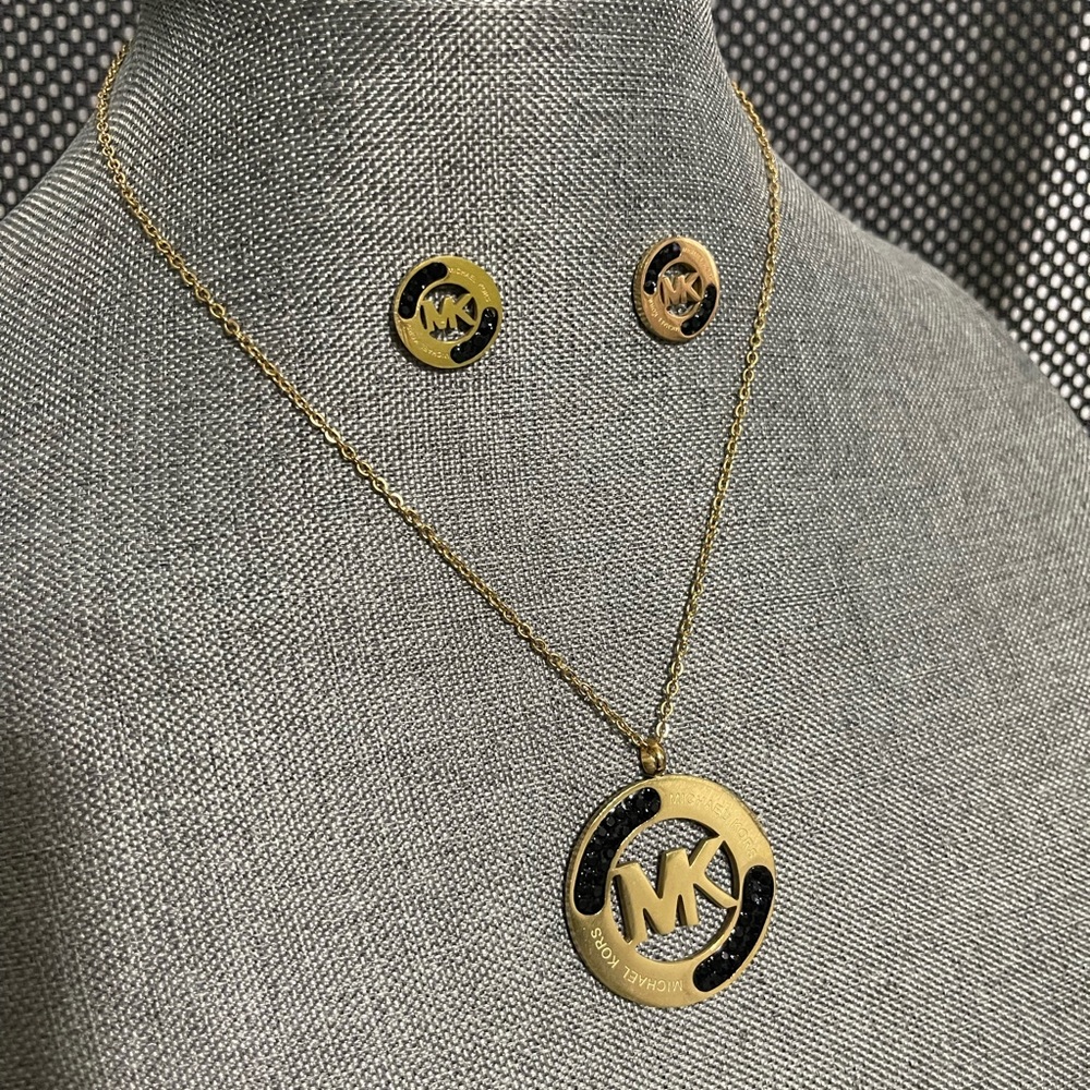 Stainless steel necklace earring set